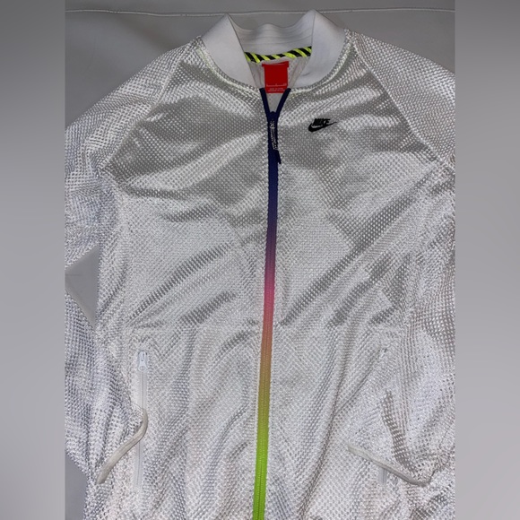 White Nike mesh zip up jacket w/ rainbow zipper - Picture 6 of 8
